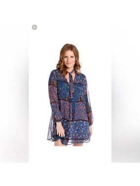 Everly Floral Tie Neck Shift Dress Size Small